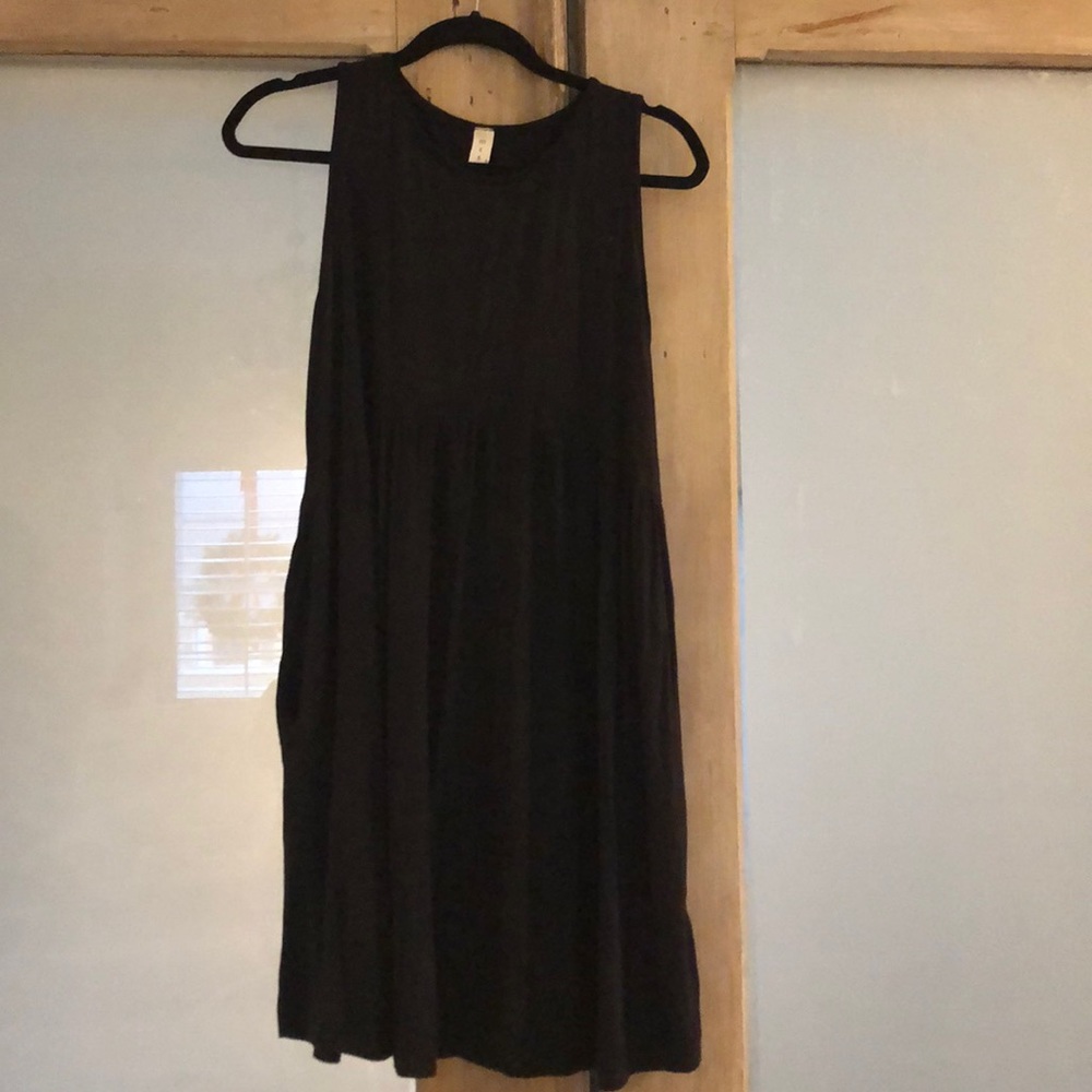 Black cotton dress